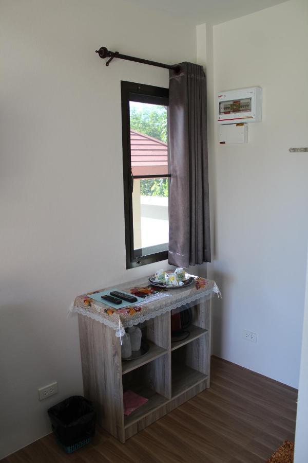 Naluemon Village FH 1 Rayong Extérieur photo